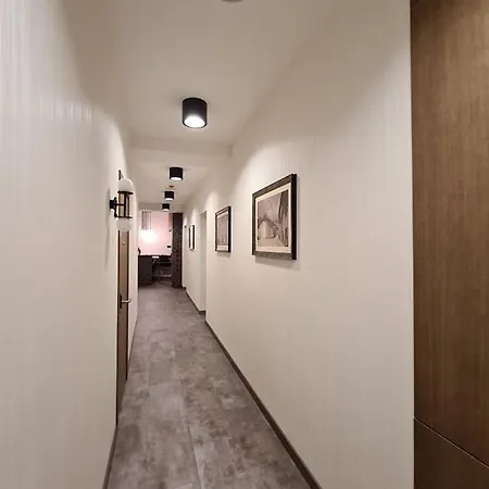 Hotel Vvinn 3*