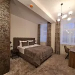 Vvinn Hotel